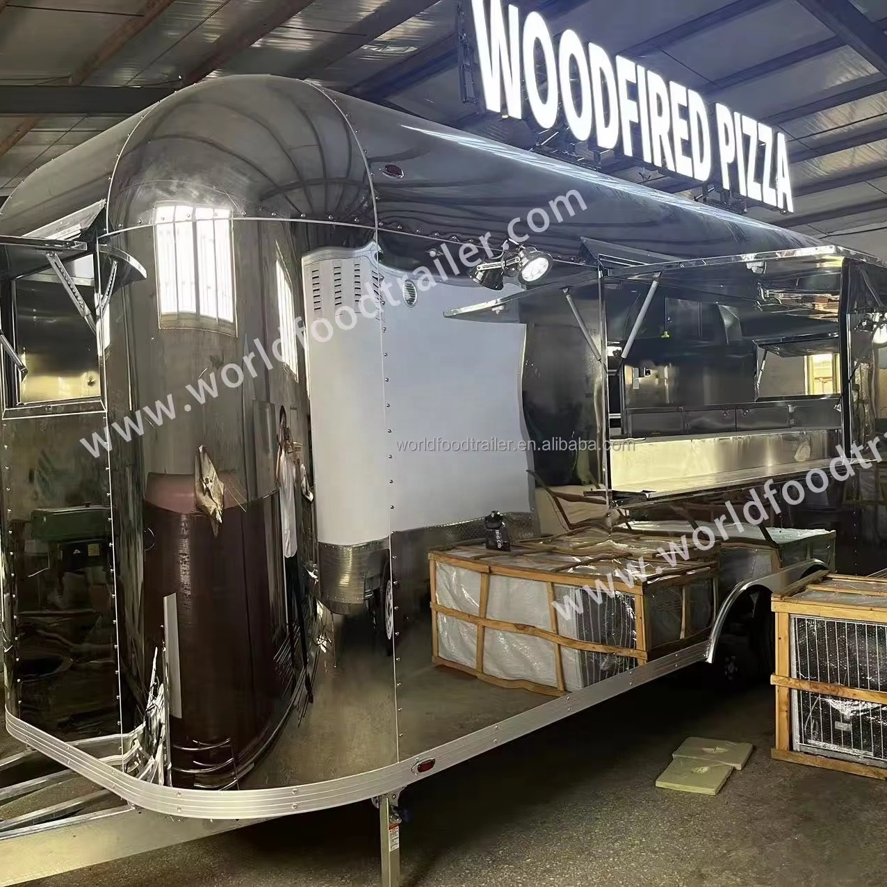 UK Market USA Australia Mobile Pizza Trailer 6m long  Airstream Food Trailer for Pizza Making Food Trailer from China