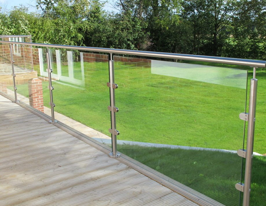 YL Top-ranked stainless steel stair glass railing 316 post prices balustrade posts