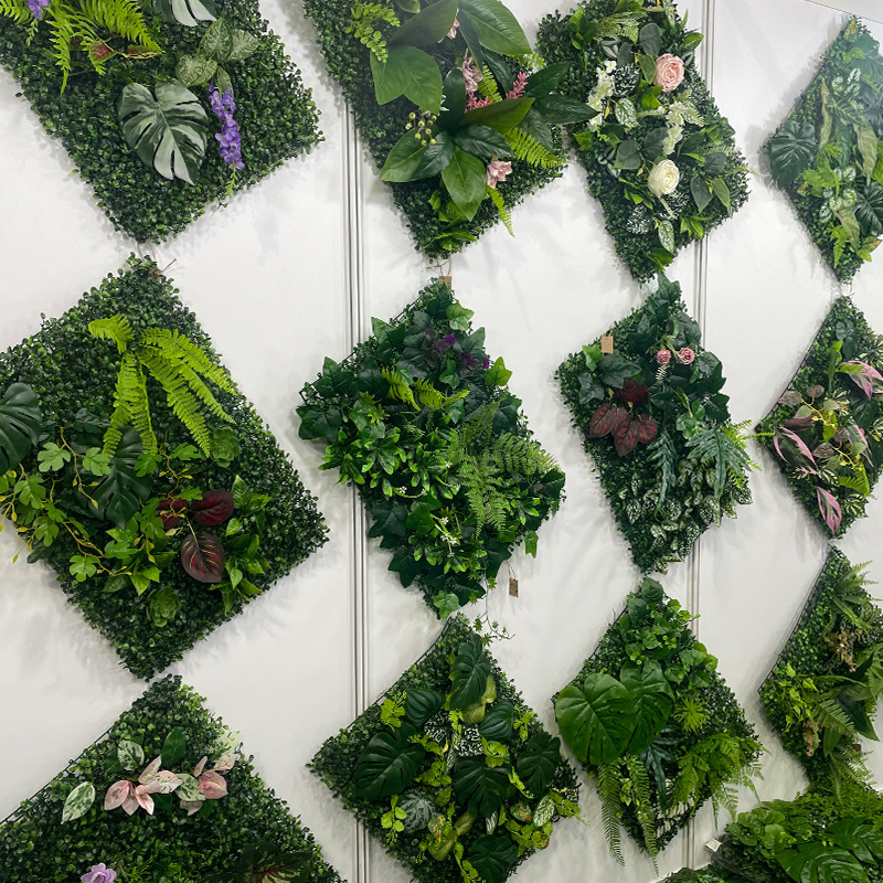 Fake Decorative Outdoor Panels Grass Fence Artificial Hedge Fence Landscape Plant Green Leaf Wall Panels