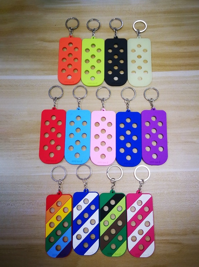 Factory Keychain with croc hole Soft EVA design Keychain customized hot Key Chain for croc shoe charms HYB kuaji display