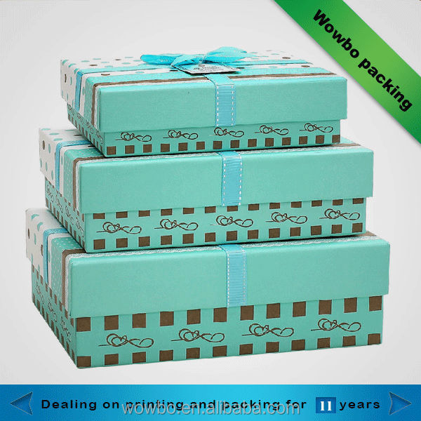 Customizable white chocolate mint dots polka dots pattern high-end gift box with lid and logo stamping and ribbon bow