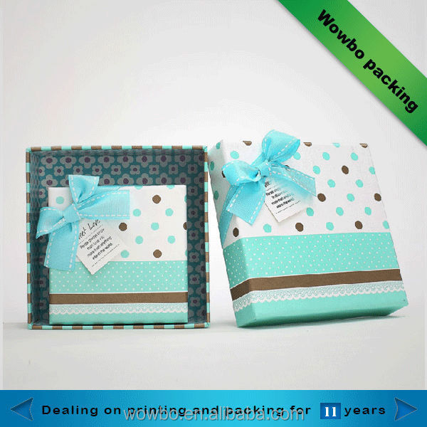 Customizable white chocolate mint dots polka dots pattern high-end gift box with lid and logo stamping and ribbon bow