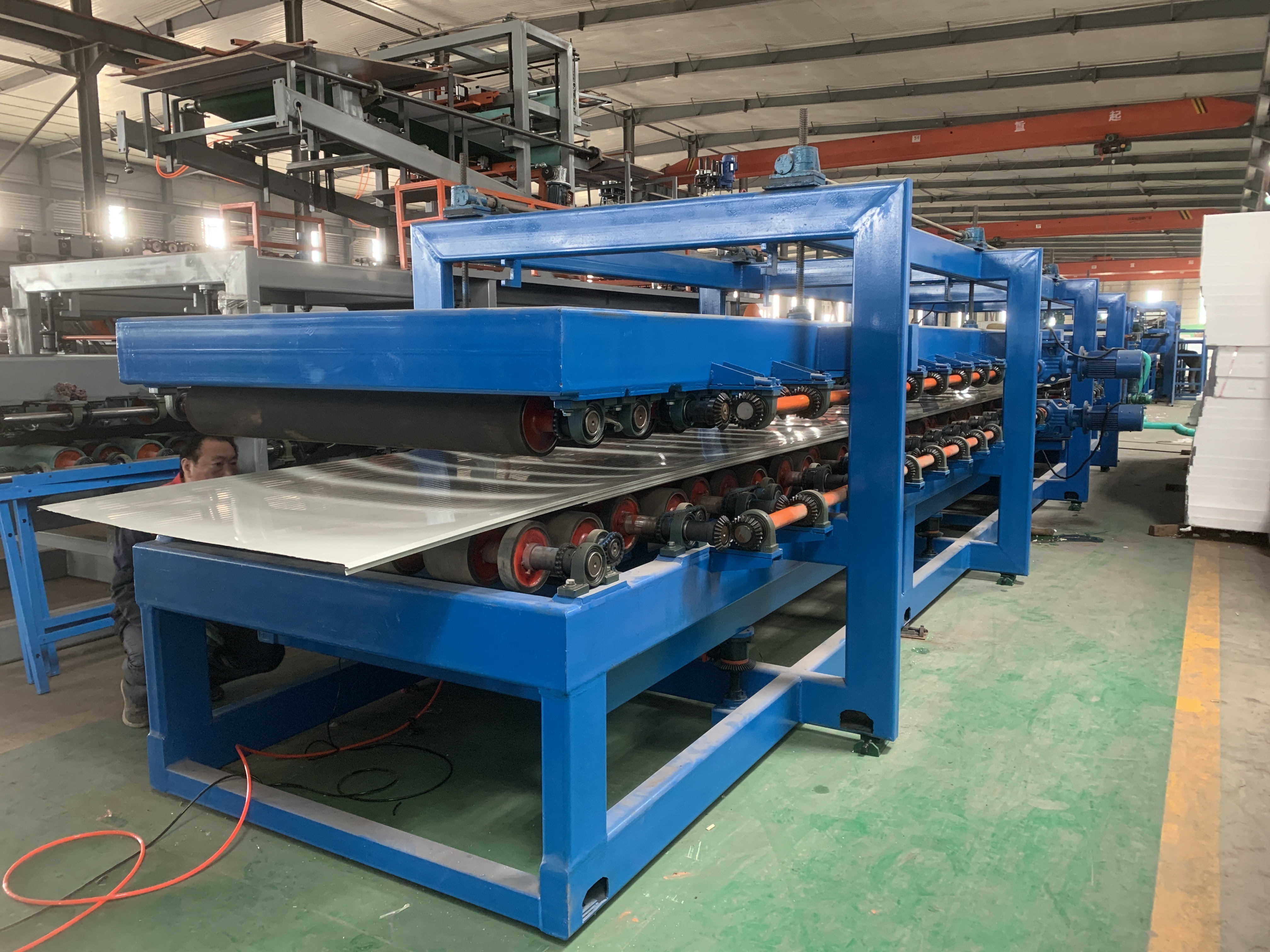 EPS roof panel continuous sandwich panel roll forming machine manufacturing automatic sandwich plate making machine