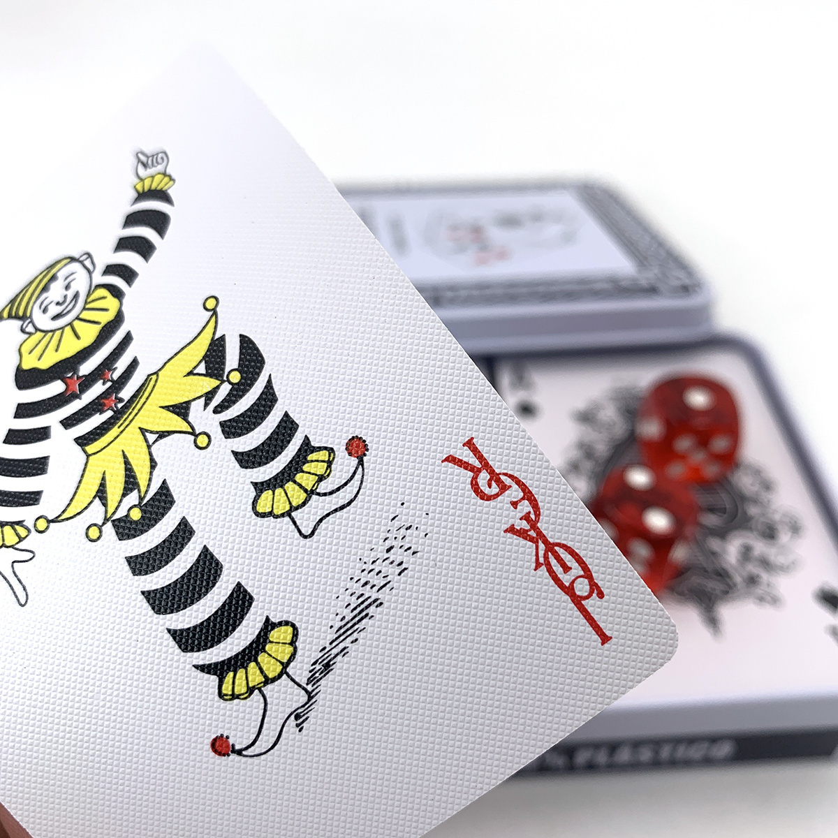 custom printing 2 deck 58*88mm standard jumbo index 100% plastic waterproof playing cards with tin box