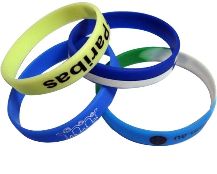 Custom Logo  Bracelets  With Message or Logo High Quality Personalized Silicone Rubber Wristband