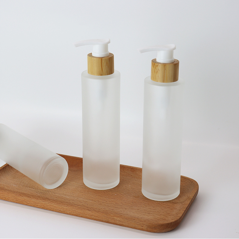 Empty bamboo cosmetic packaging 30ml 50ml 60ml 80ml 100ml 120ml fine mist lotion frosted glass spray bottle with wood bamboo lid