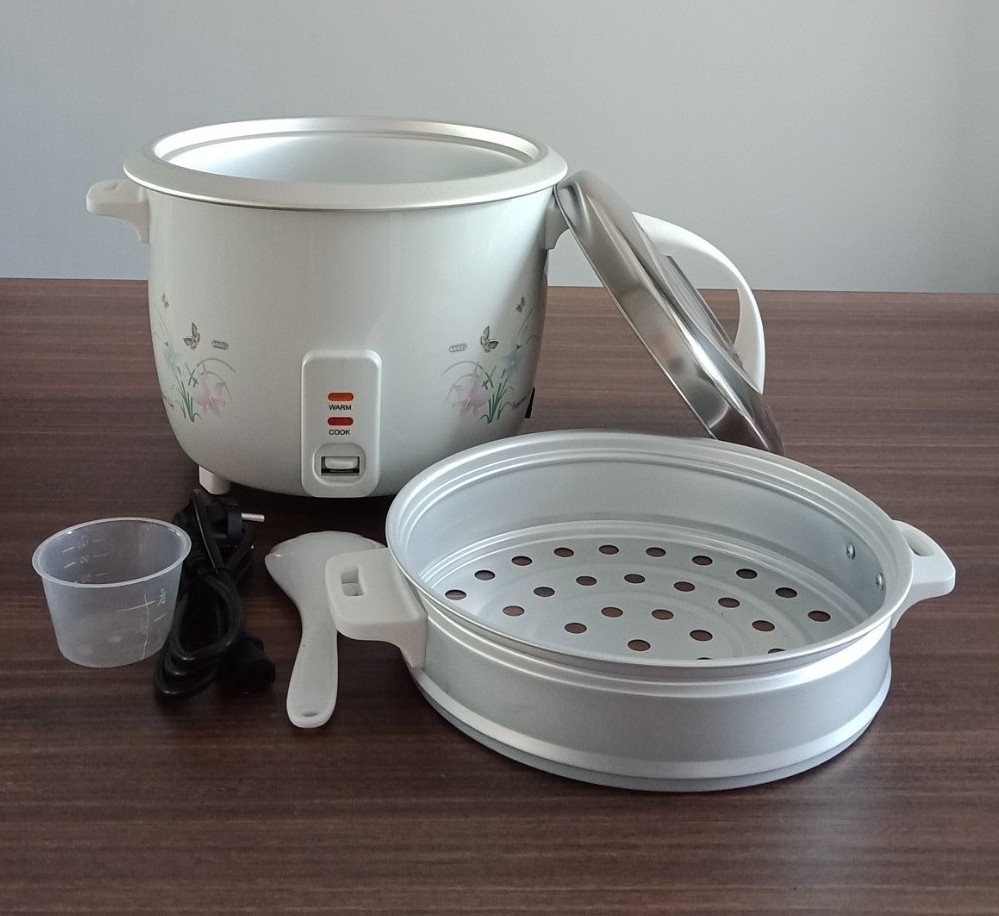 0.6L single person rice cooker with steaming basket and glass lid