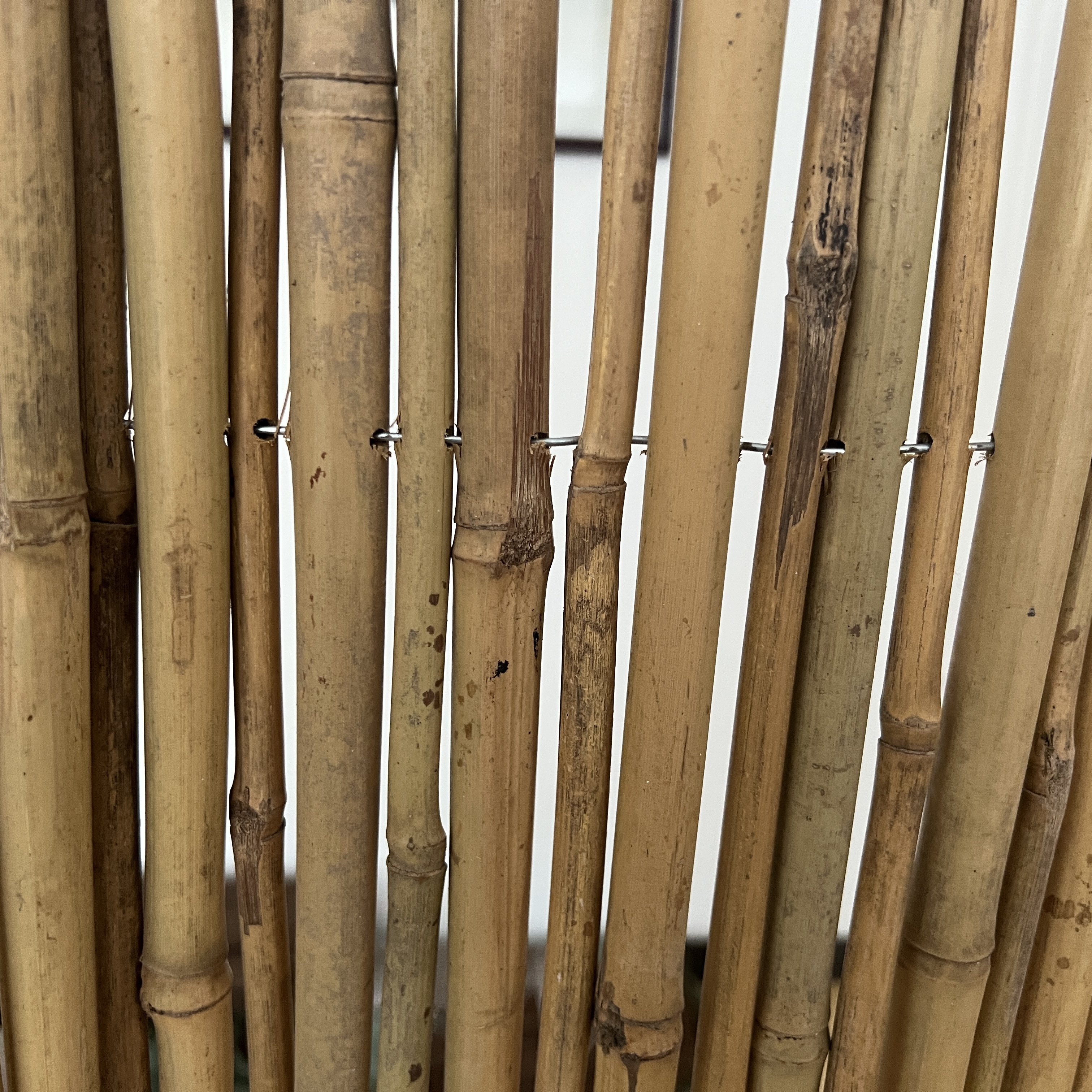 Wholesale 100% Natural Bamboo Fence  4m Roll Artificial Bamboo Fence Panel