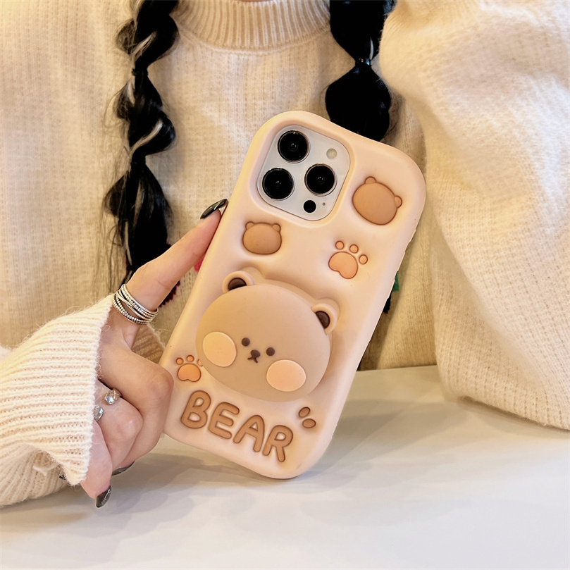 Big headed bear cartoon case for iPhone 15 promax phone case silicone three-dimensional stand case for Apple 15