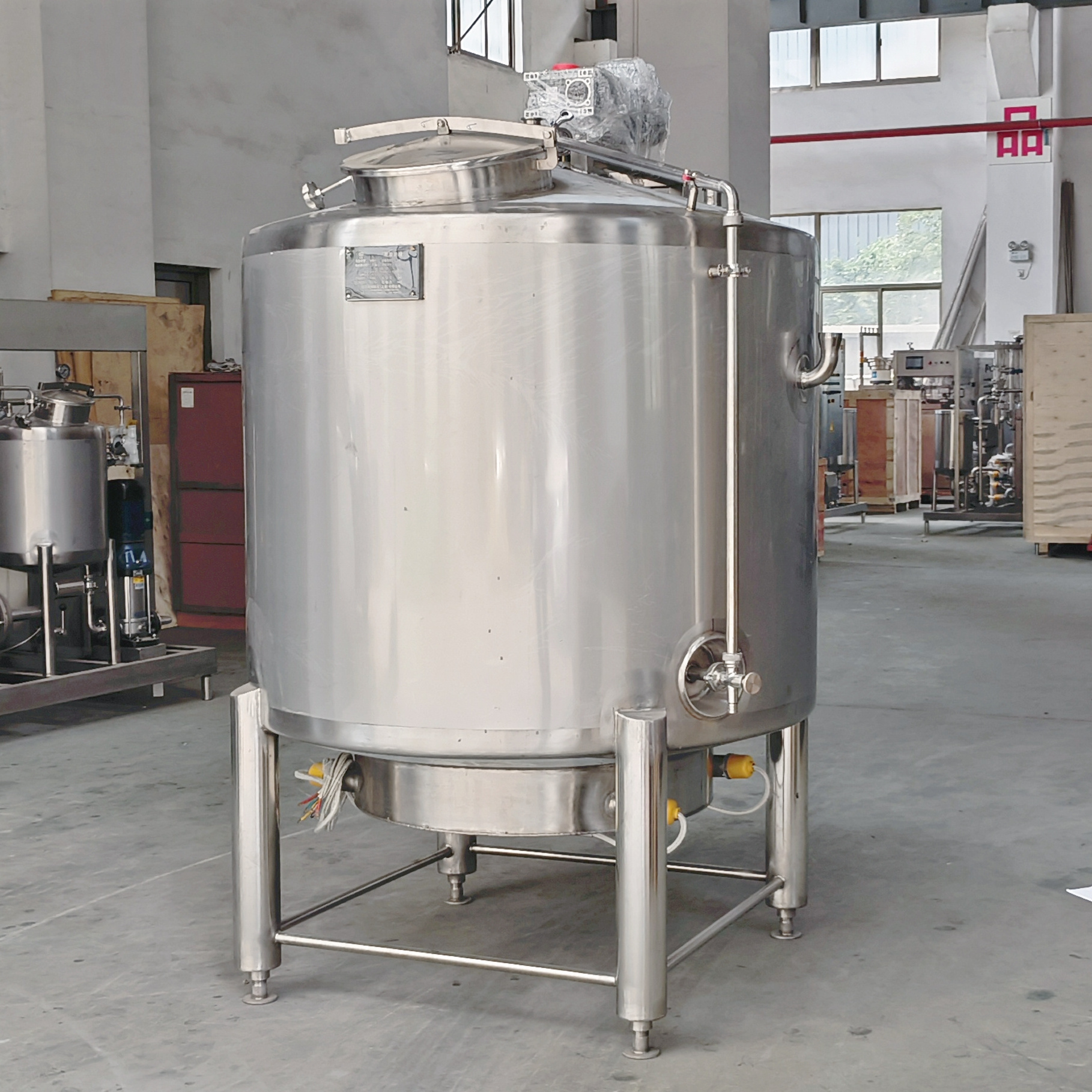 High Quality 300-5000l Stainless Steel Electric Heating Mixing Tank Holding Tank With Agitator