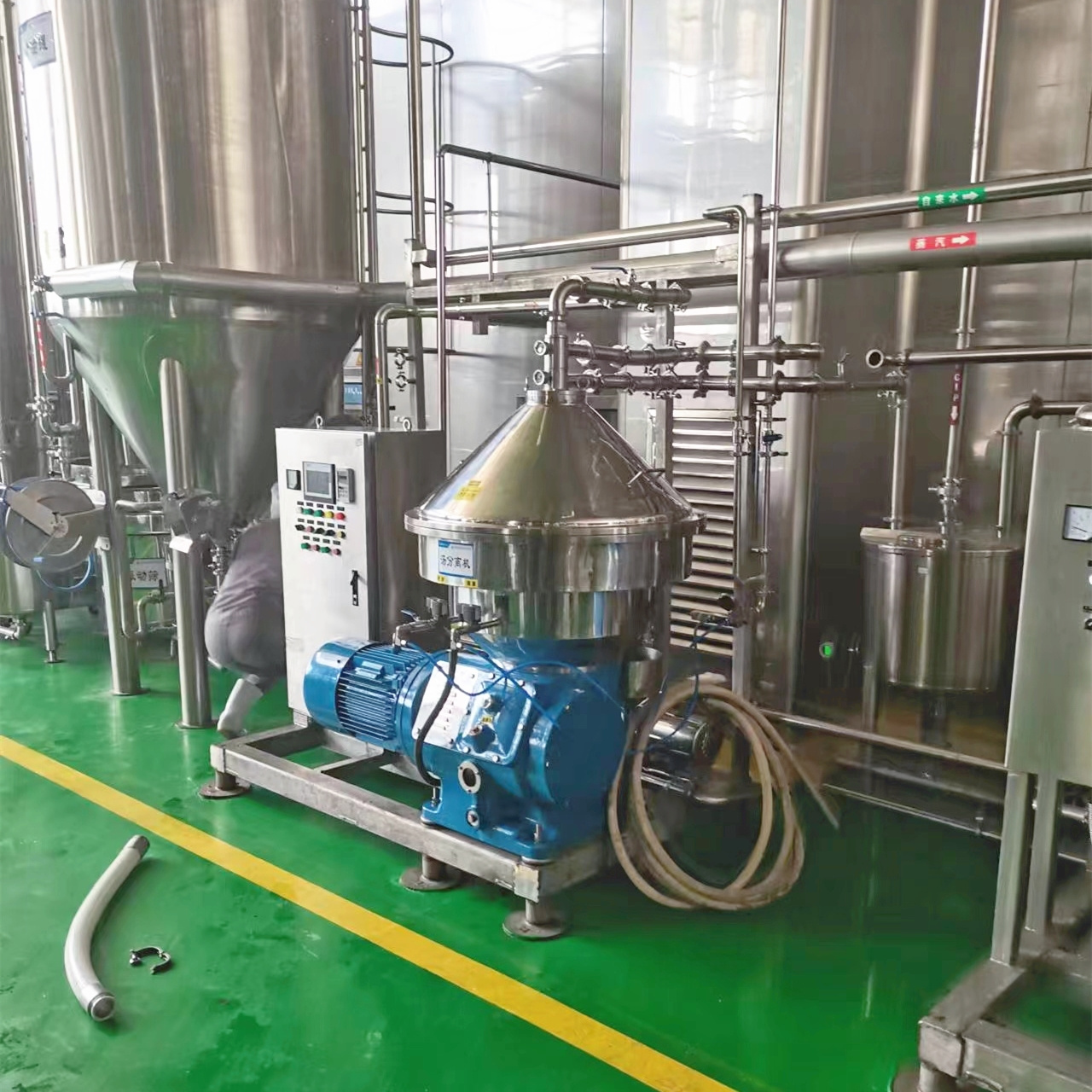 Factory direct sales! Disc centrifuge separator 500 to 5000LPH electric milk cream centrifugal separator