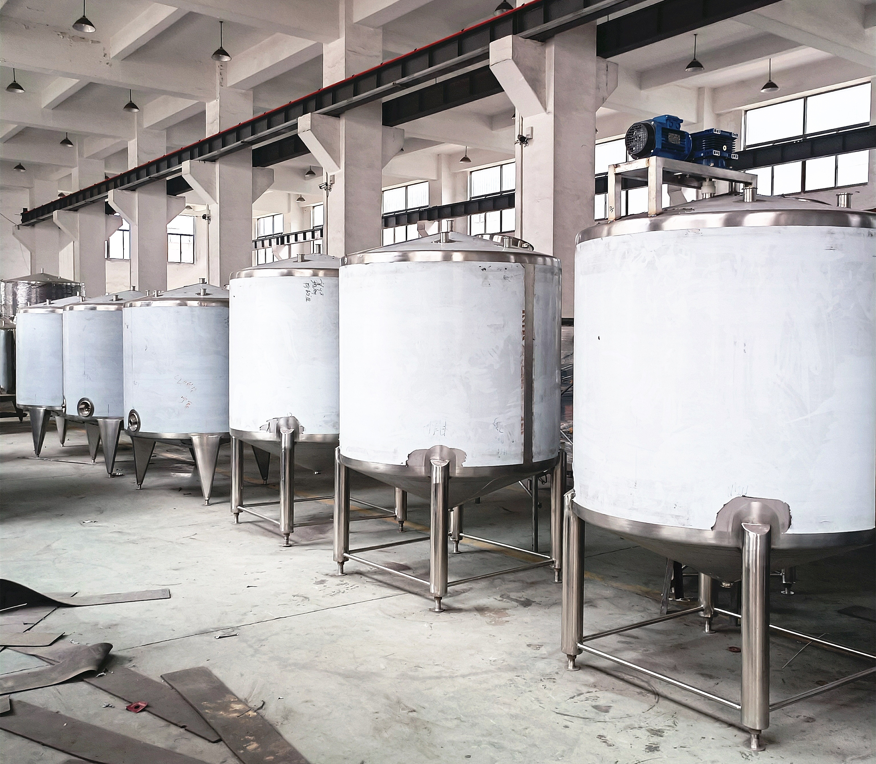 Factory outlet! food grade stainless steel 304/316 tanks electric heating mixing tanks aging tank with agitator