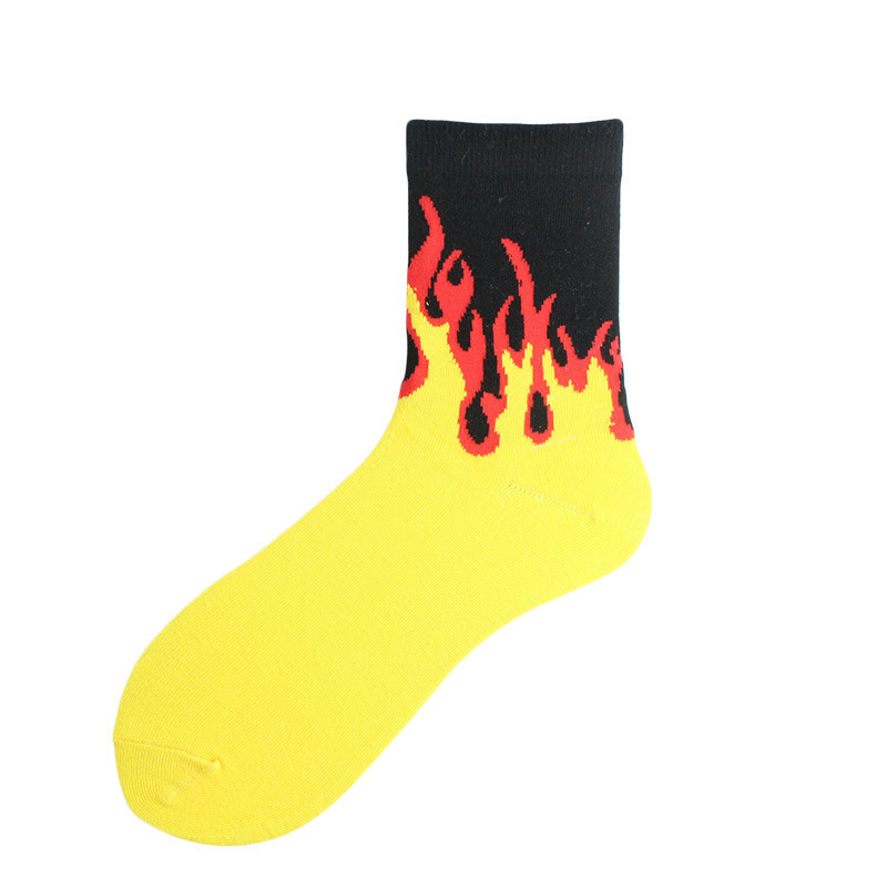 2024 wholesale new Unisex Flame Black White Yellow Fire Sokken Novelty Hip Hop Harajuku Socks Skateboard Street Socks