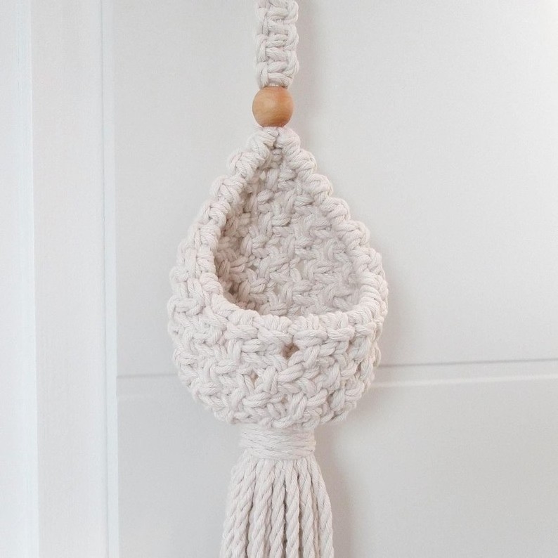 2024 Customized Macrame  Hanging Air basket Plant Tail Minimalist Boho Plant Hanger Simple for  Indoor home garden plant hanging