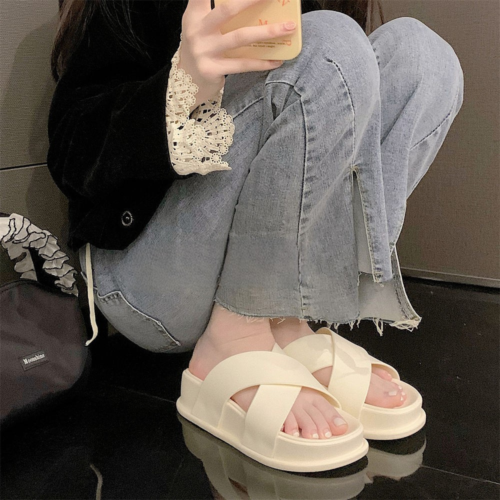 Summer outdoor flip flop slipper platform mules shoes slide non-slip indoor thick soled slippers cross strap ladies slippers