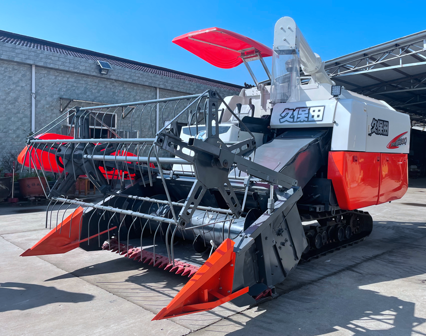 High Productivity Kubota Mini Rice Harvester For Paddy DC70 DC60 Pro688q Harvesting Machine Agricultural Machinery On Sale