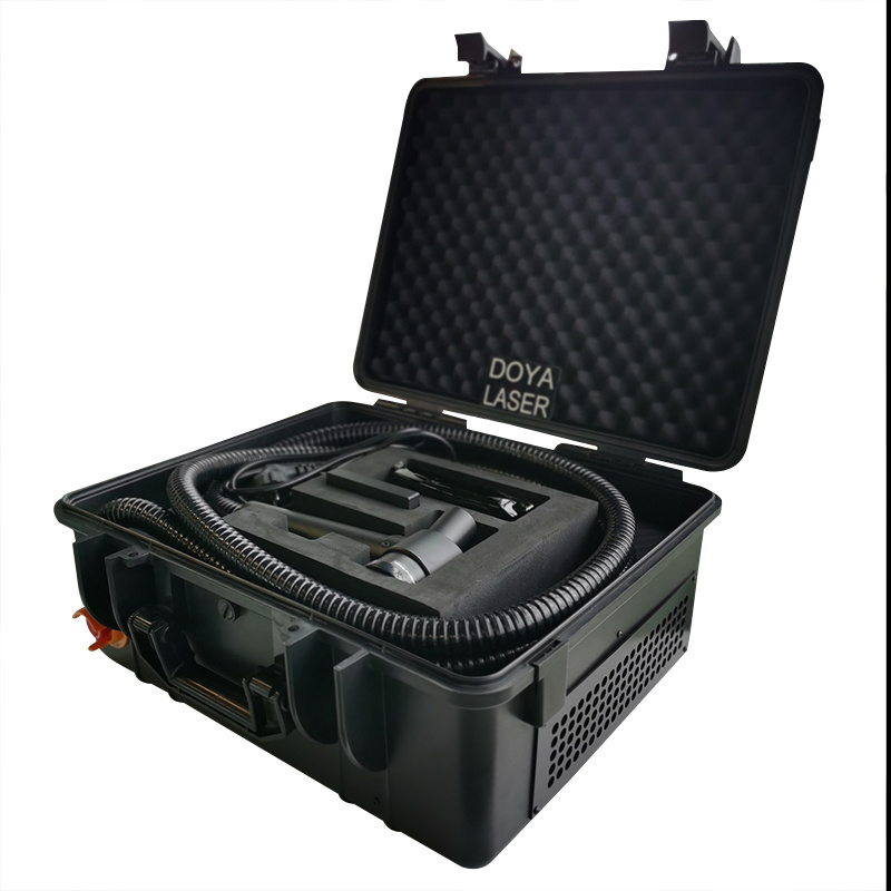 CE approved metal cleaning laser handheld fiber laser rust removal gun 50w 100w portable suitcase lazer cleaning machine