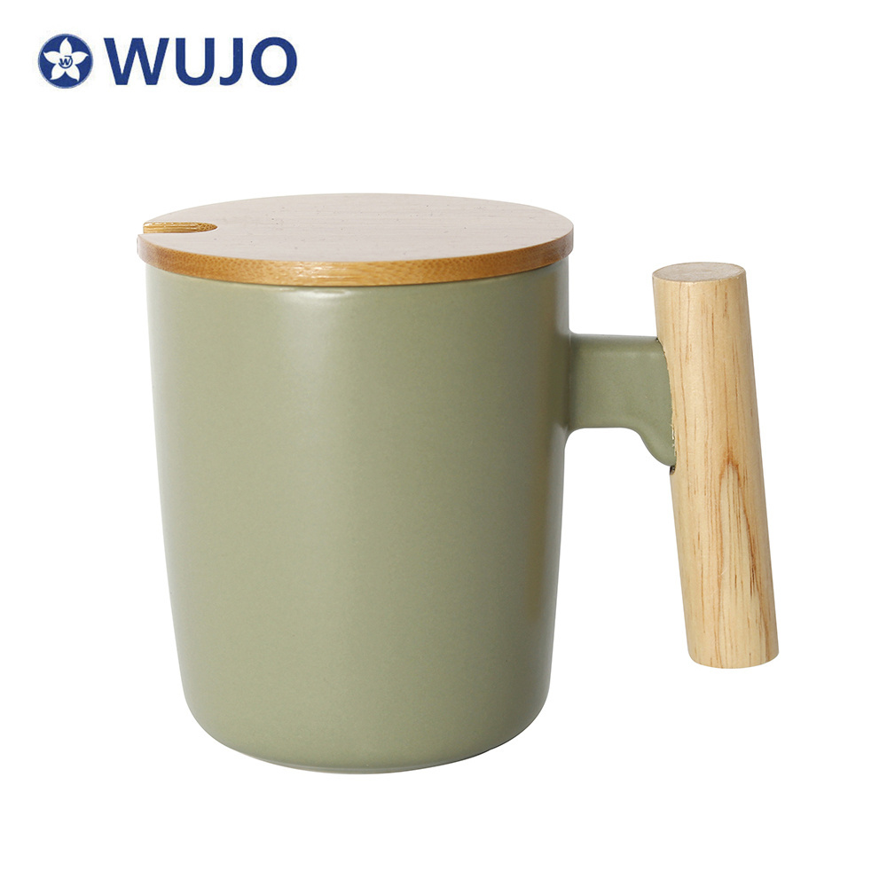 Wholesale Logo Gift Items Wooden Handle Ceramic Coffee Cups Mugs with Color Box Packing Ceramic Mug with Bamboo Lid