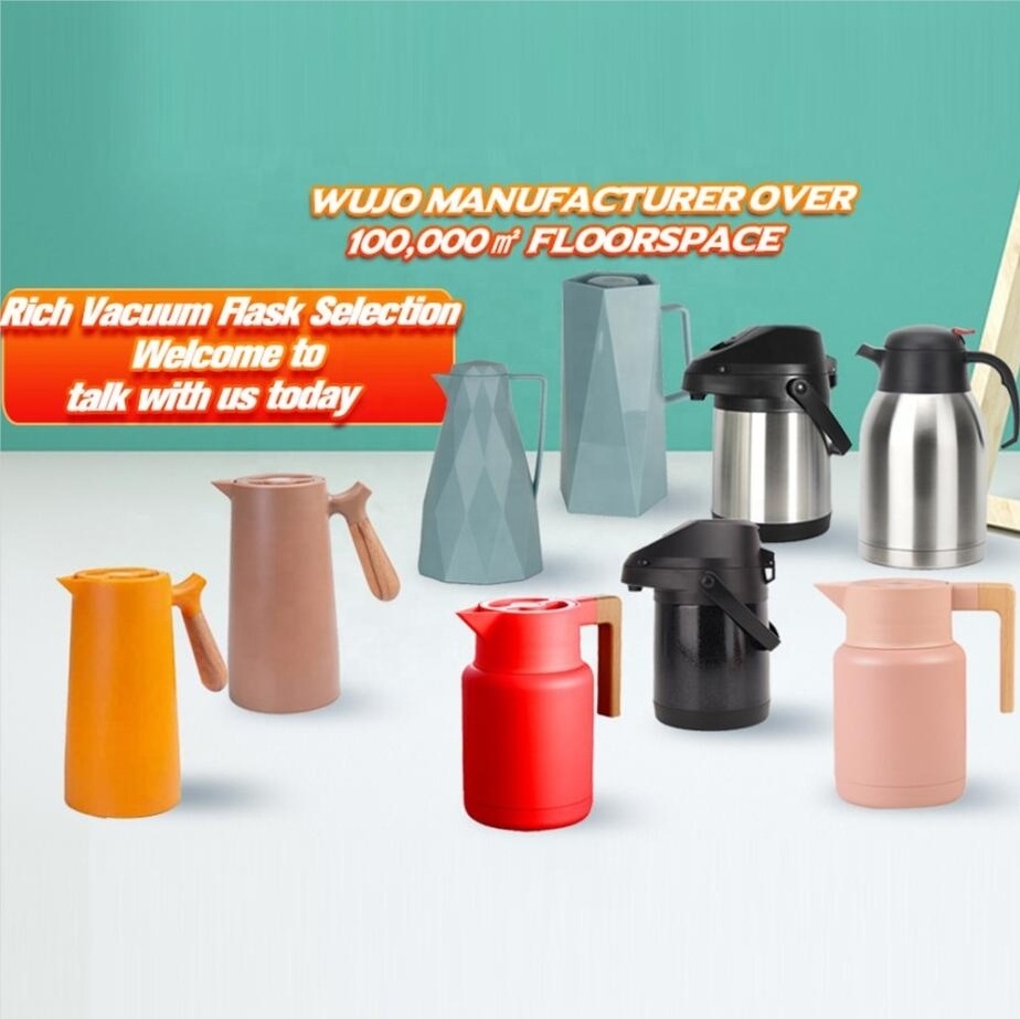 Factory Powder Coating Glass Refill Dallah Arabic Insulated Water Jugs Vacuum Flask Jug Carafe Coffee Pot With Wooden Handle