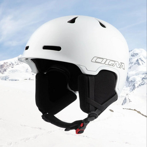 Hot-Selling Integral Ski Helmet Sports Helmet