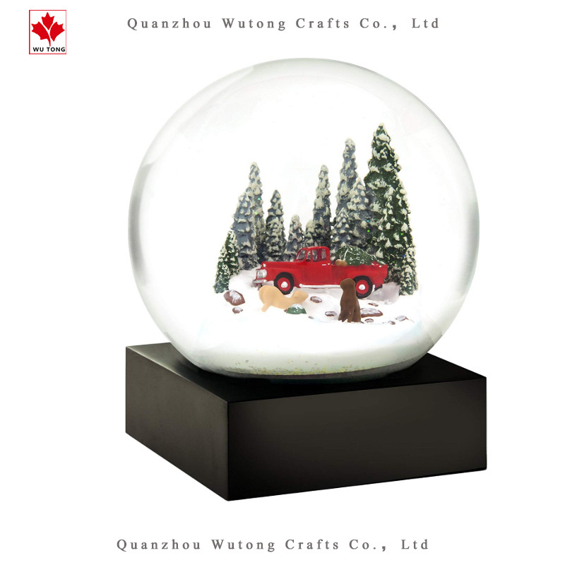 Custom Resin indoor Christmas Decoration Music Snowball Water Globe