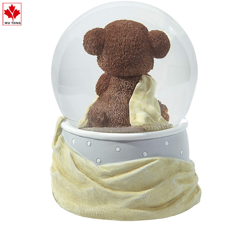 Customized Souvenirs Resin Little Bear Water Ball Polyresin Animal Snow Globe Water Globe For Gifts