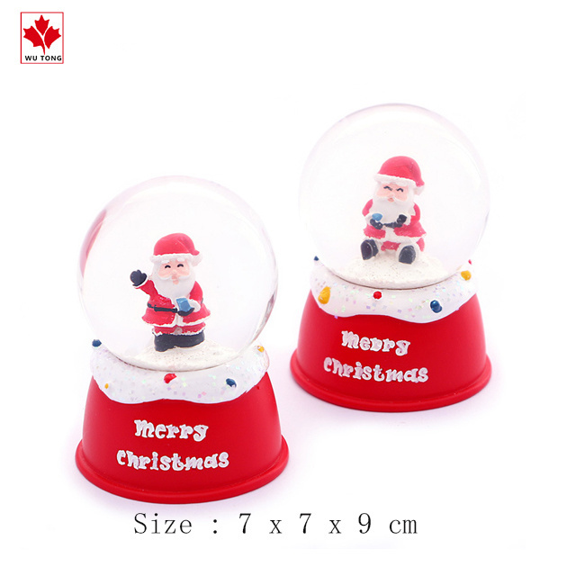 Hot Sell Custom Gift Resin Santa Claus Christmas Snow Globe Water Globe For Collection