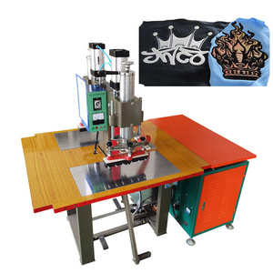 8 kw High Frequency PU Leather Logo Trademark Embossing Welding Machine for textile T-shirts / Clothing / Garment / Shoe Upper