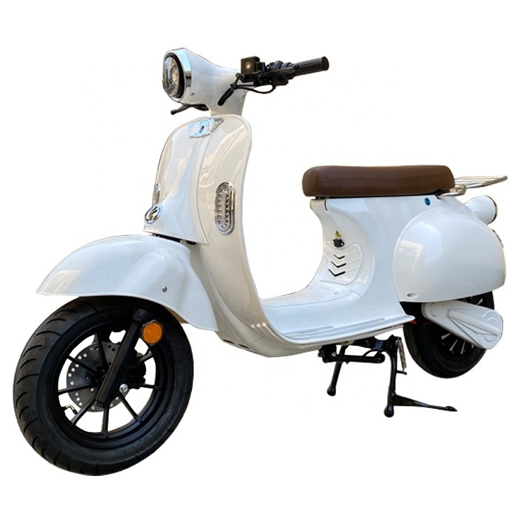 L3E EEC Certificate Vintage Electric Scooter With Long Range 85kmh Fast Speed For Unisex