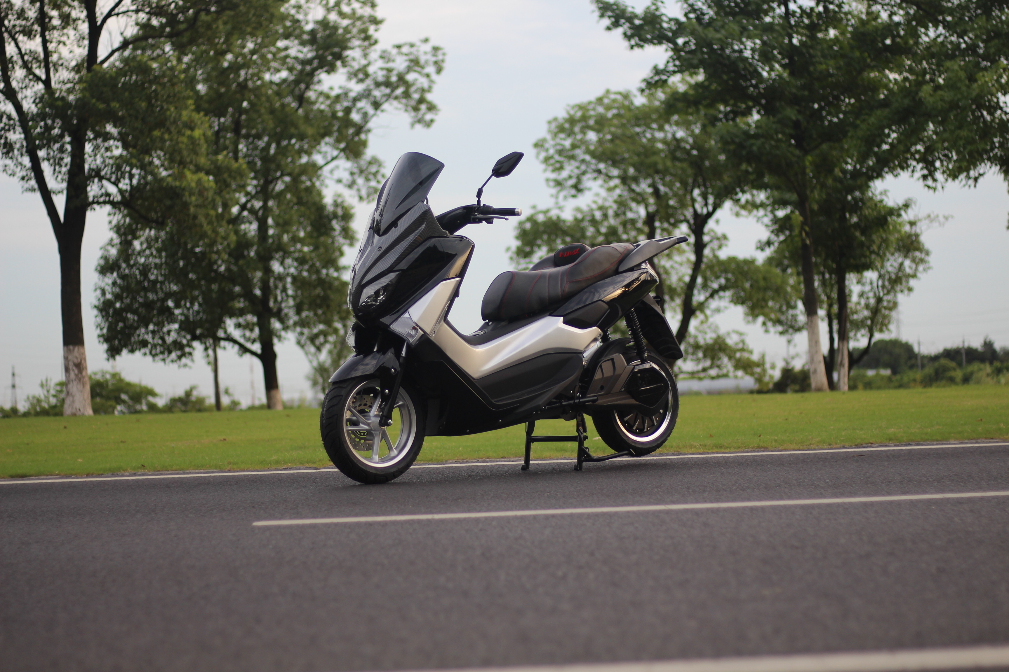 150cc Gasoline Motorcycle Scooter from Chinese Factory motos a gasoline