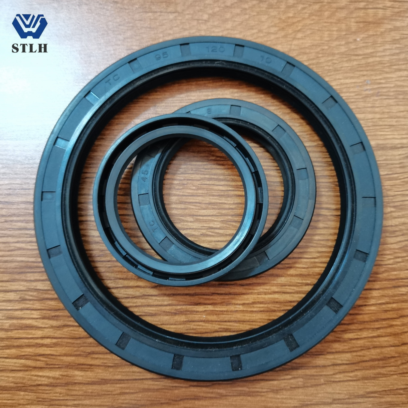 Custom dust seal oil seal High temperature resistant TC double lip skeleton oil seal