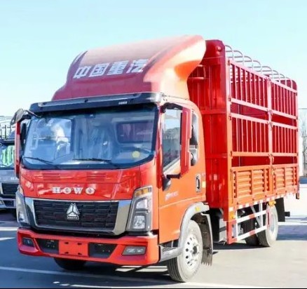 Brand New Sinotruk Howo Light Stake Cargo Truck Mini Lorry Trucks 6 Ton Load 120hp Van Truck Cargo For Sale