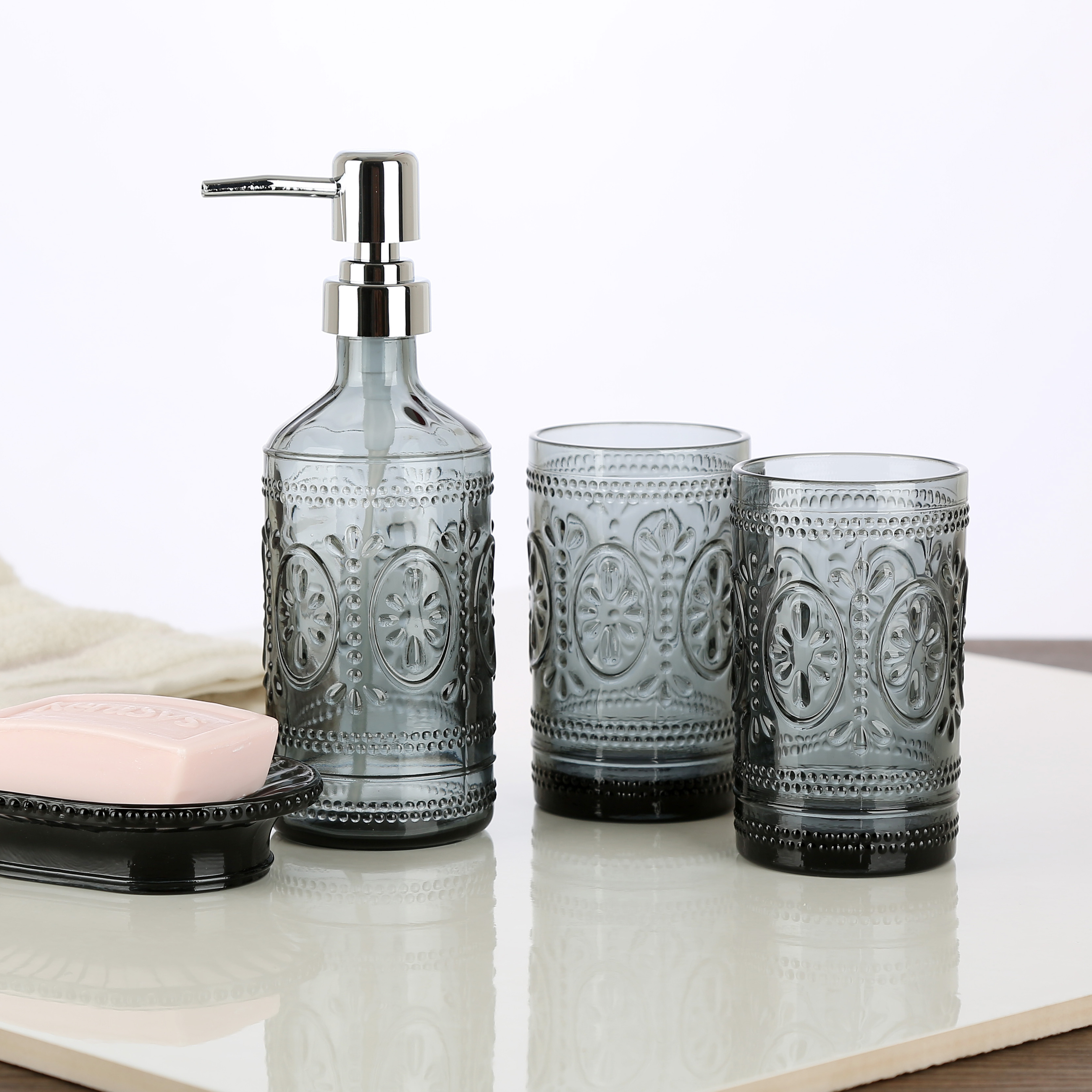 Various good  quality Glass Bathroom Design accessories bathroom glass set