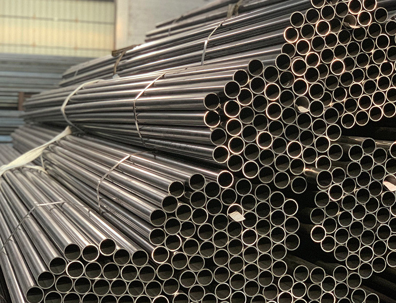 Factory Suppliers Q235 Q345 Carbon Steel Welded Round Pipe A53 A106 Customized Seamless Welded Pipe Galvanized Steel Pipe