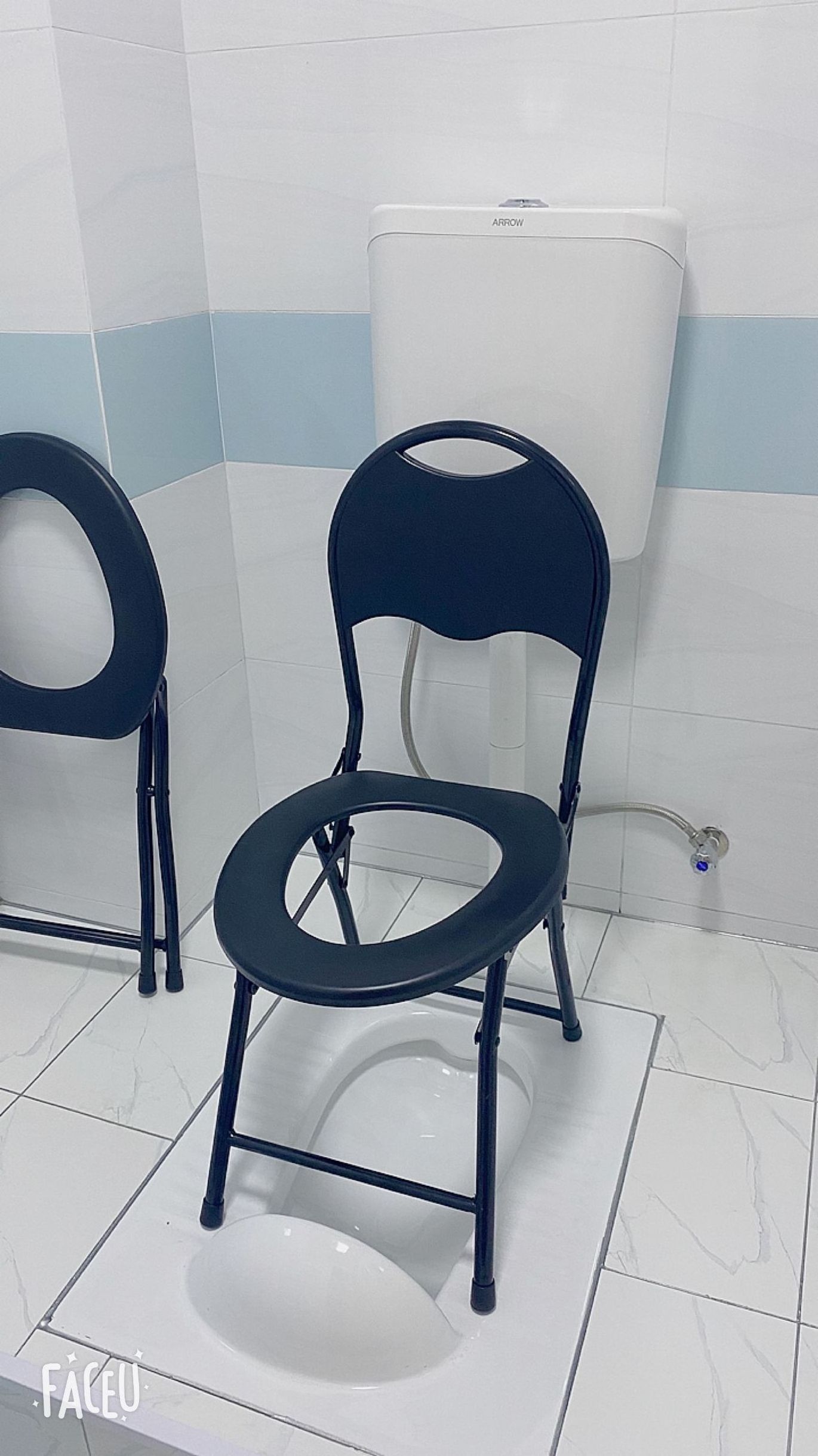 Elderly accessories outdoor portable toilet chair for old