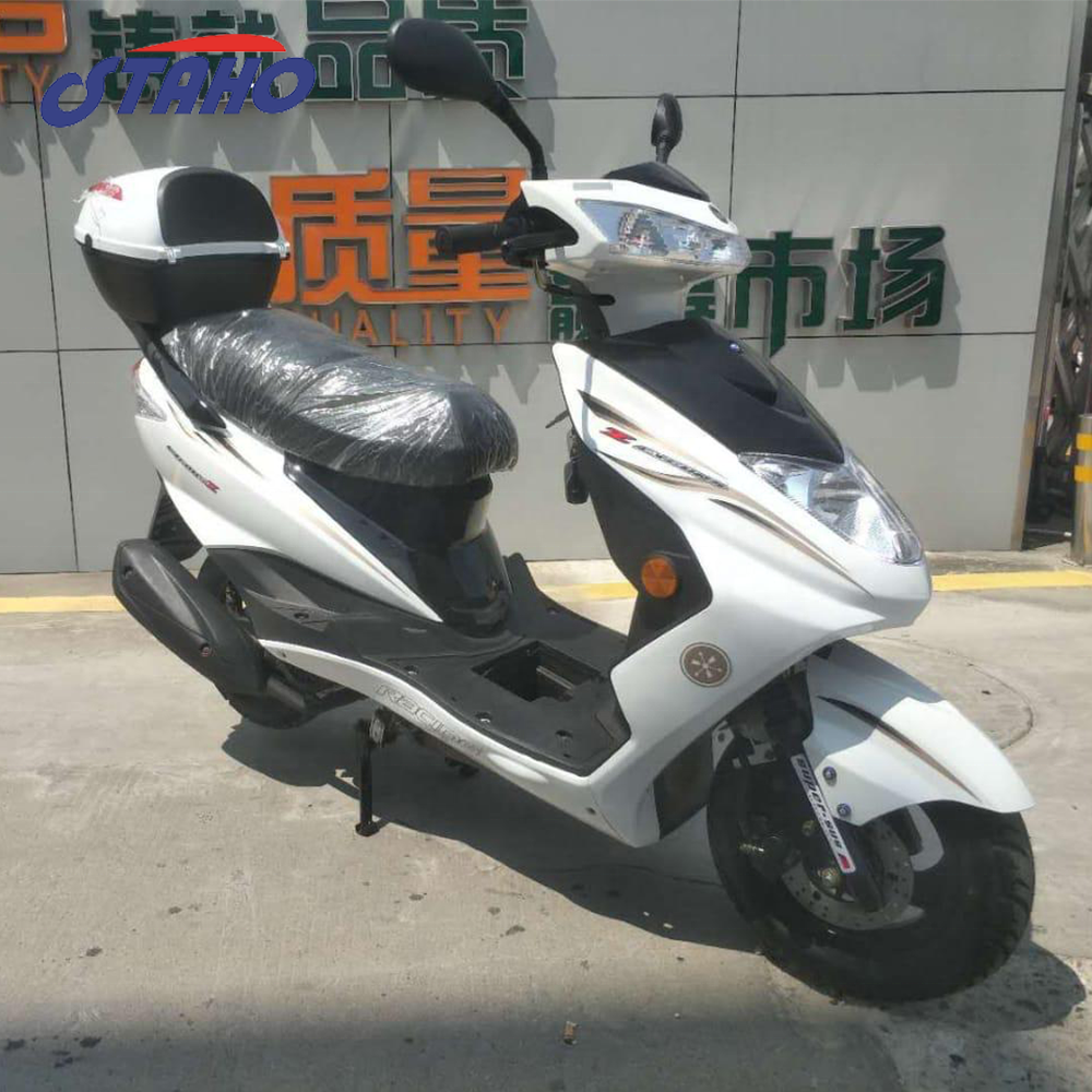 Most Popular 2 Wheels Modern 110 CC YAMAHA 150 CC HIGH POWER Powered Motor Scooter With Gas