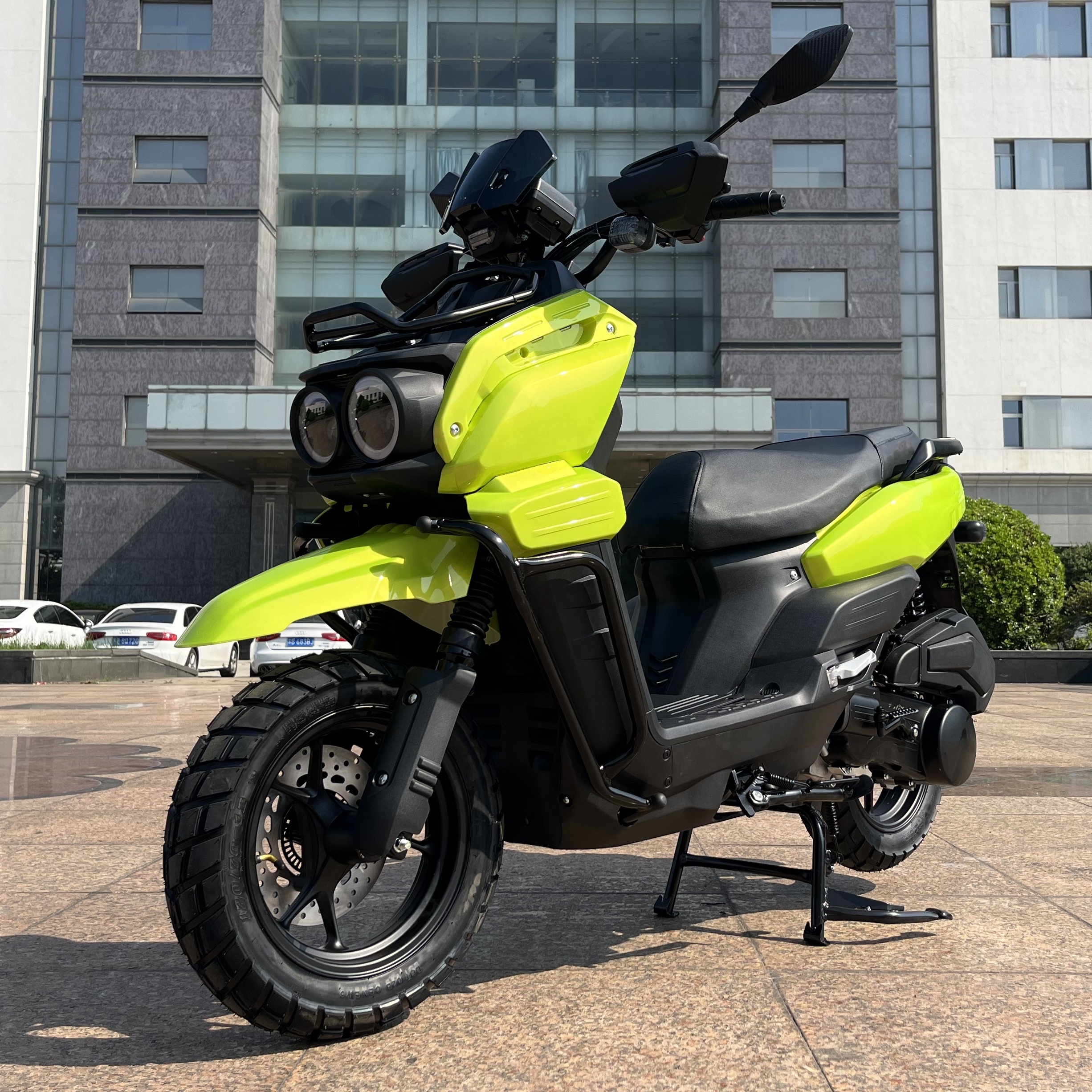 Good Selling TANK 150cc air cooling 4 stroke motorbike Alum Wheels Long Range scooter 50cc euro5 gasoline Scooter