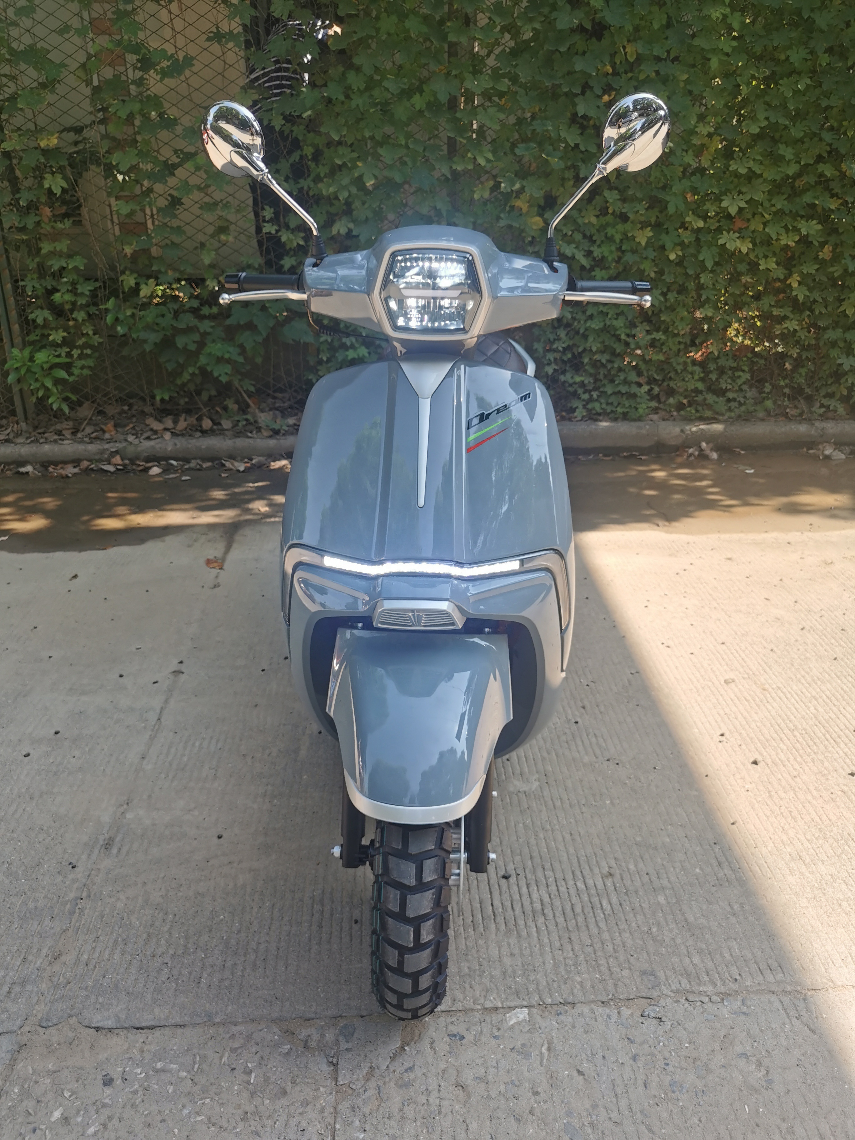 Latest Model Good Performance Stong Quality JINLANG 150cc Engine Gas Powered Motor Scooter 50cc