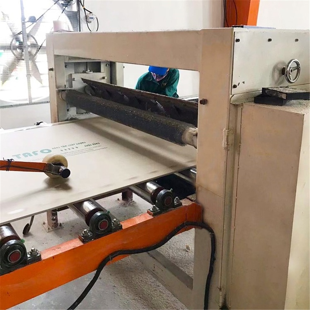 High quality low price building material gypsum ceiling board making machine