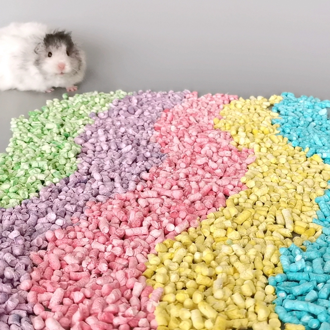 Breathable Deodorize Pet Bedding Keep Dry Paper Rainbow Shaving Paper Pellets Recycled Hamster Litter