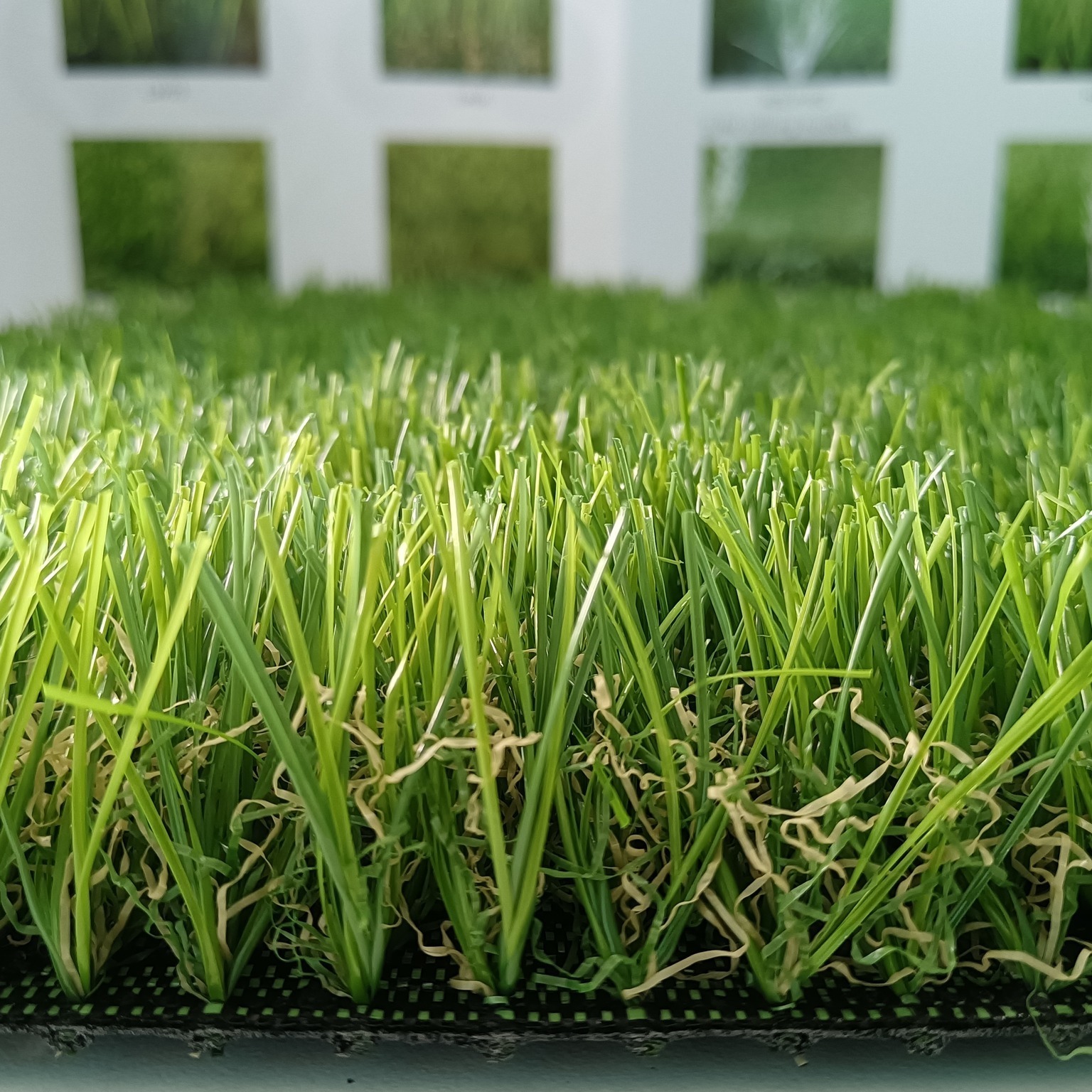 Soft Green Grass Carpet Landscape Synthetic Lawn Carpet Artificial Grass Roll For Gym Garden Wall