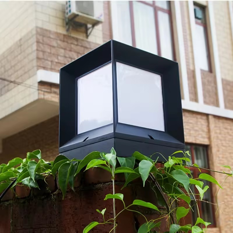 Garden Light Solar pillar light Modern Lantern Waterproof Outdoor Porch Column Lamp Night Light Garden Fence Decoration 15CM