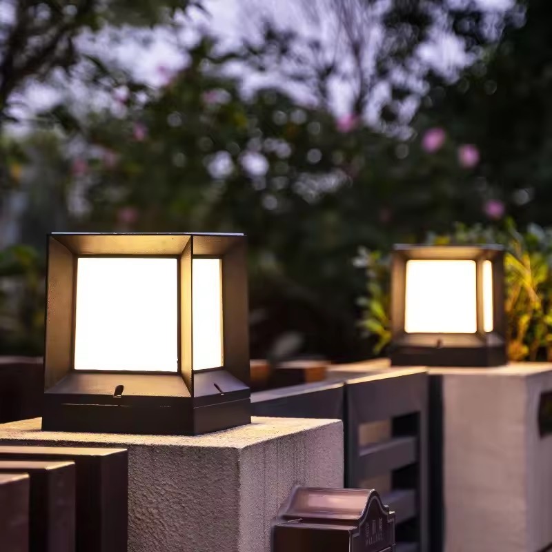 Garden Light Solar pillar light Modern Lantern Waterproof Outdoor Porch Column Lamp Night Light Garden Fence Decoration 15CM