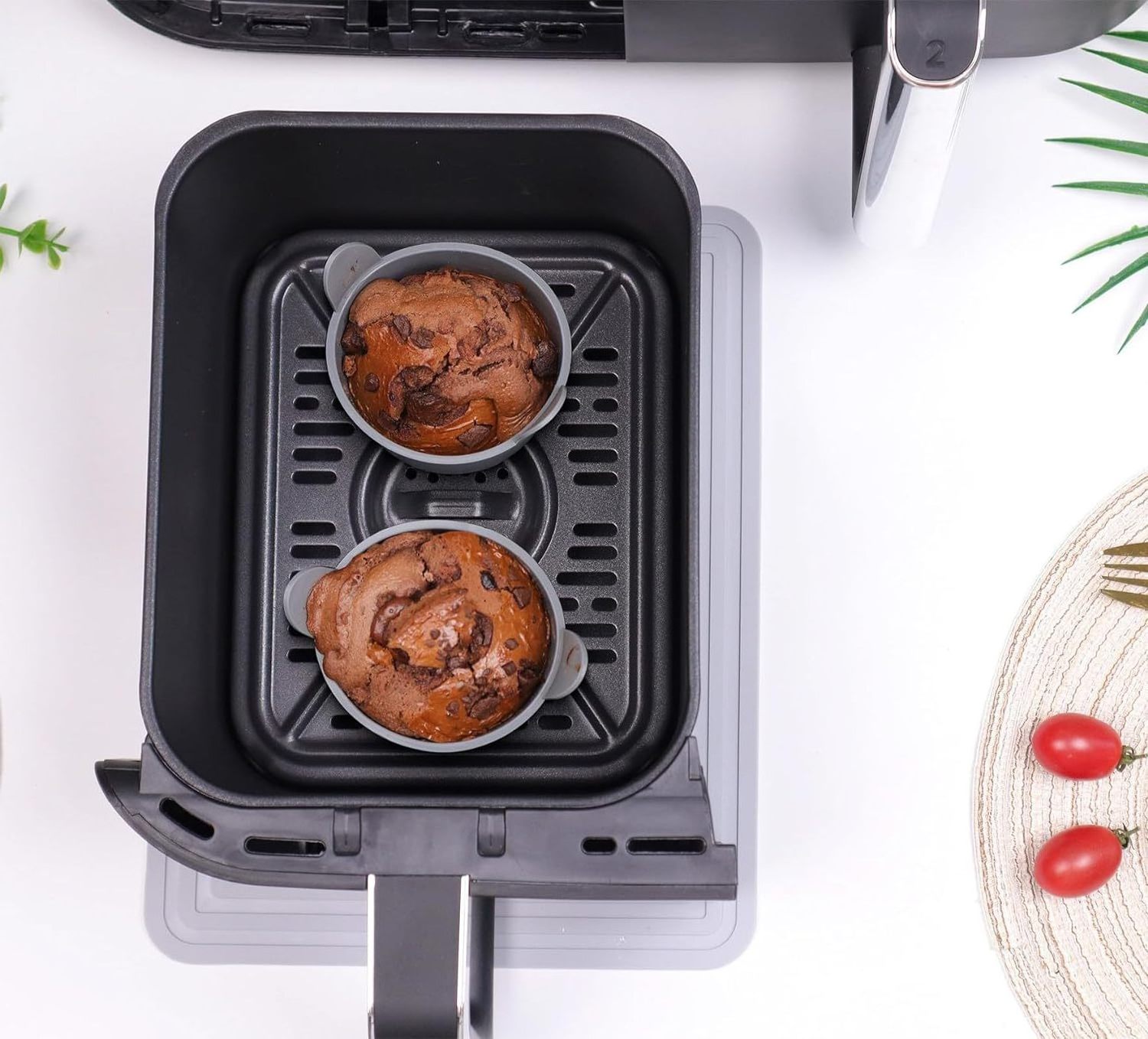 BPA-free Reusable Large Muffin Ramekins Air Fryer Egg Moulds Silicone Cake Mold Non-Stick Air Fryer Microwave Egg Poacher