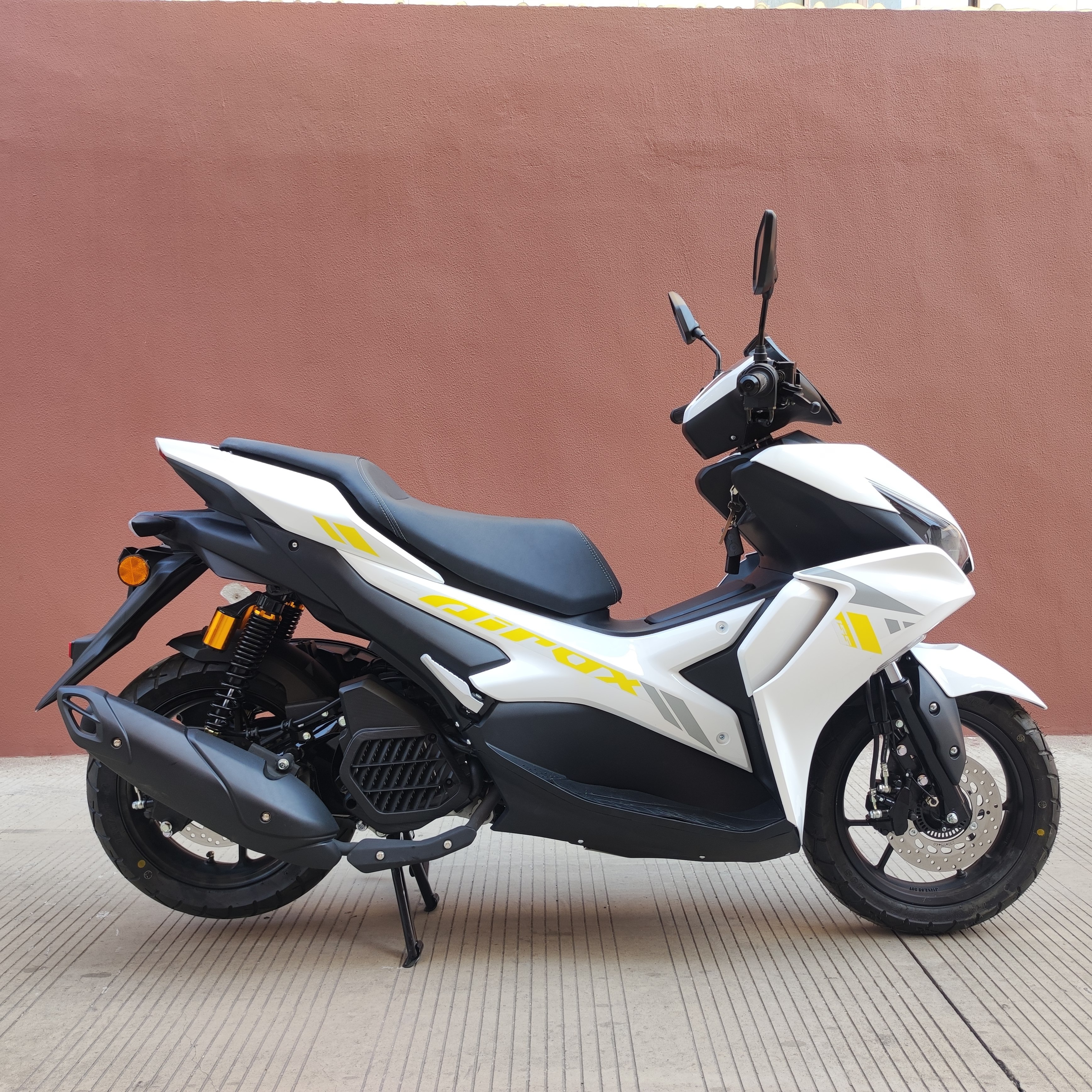 Hot selling new 168cc gas scooter china made gasoline scooter 150cc