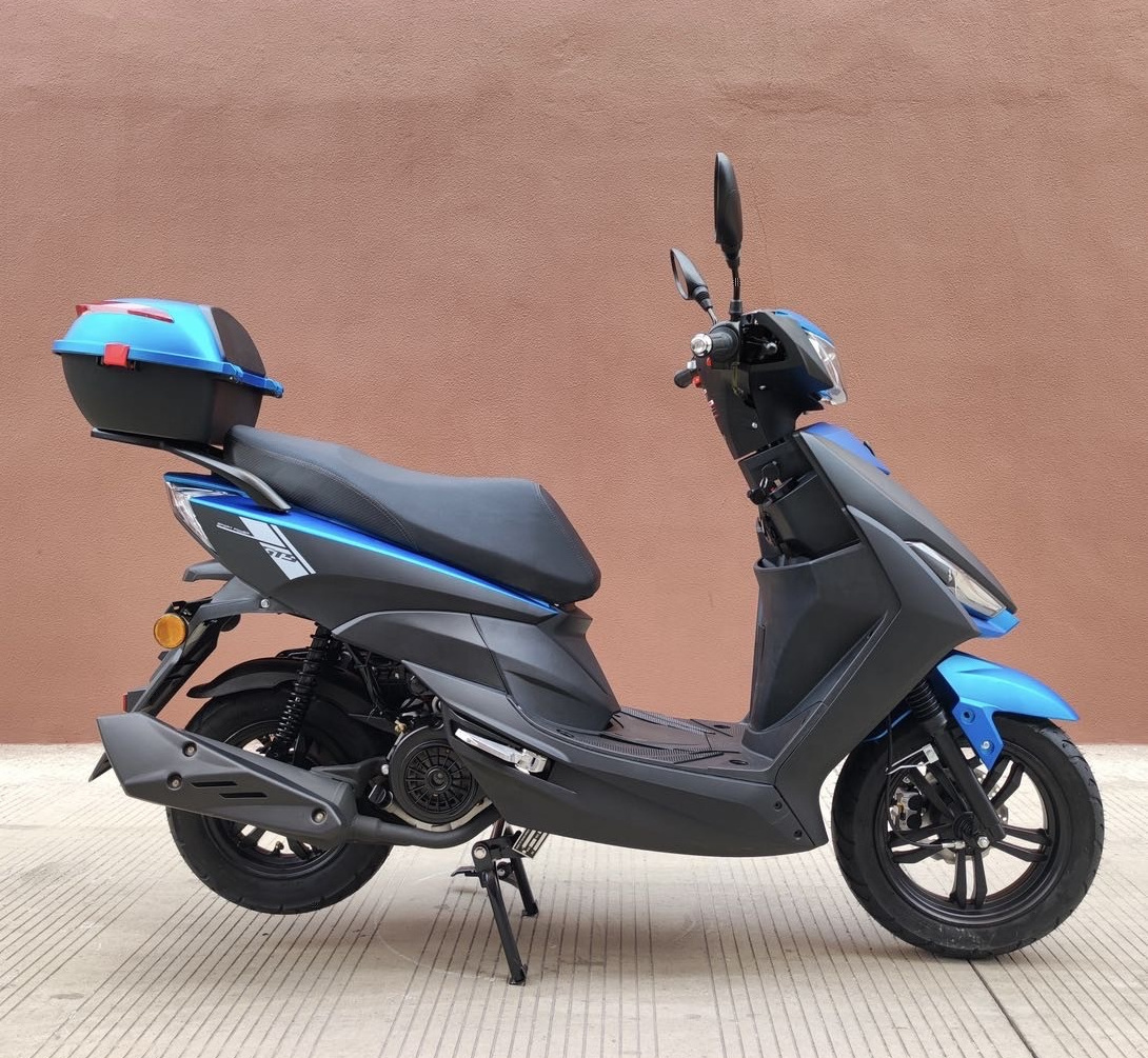 4 Stroke multi color 2 Gas / Diesel EEC 50cc scooter EURO 5