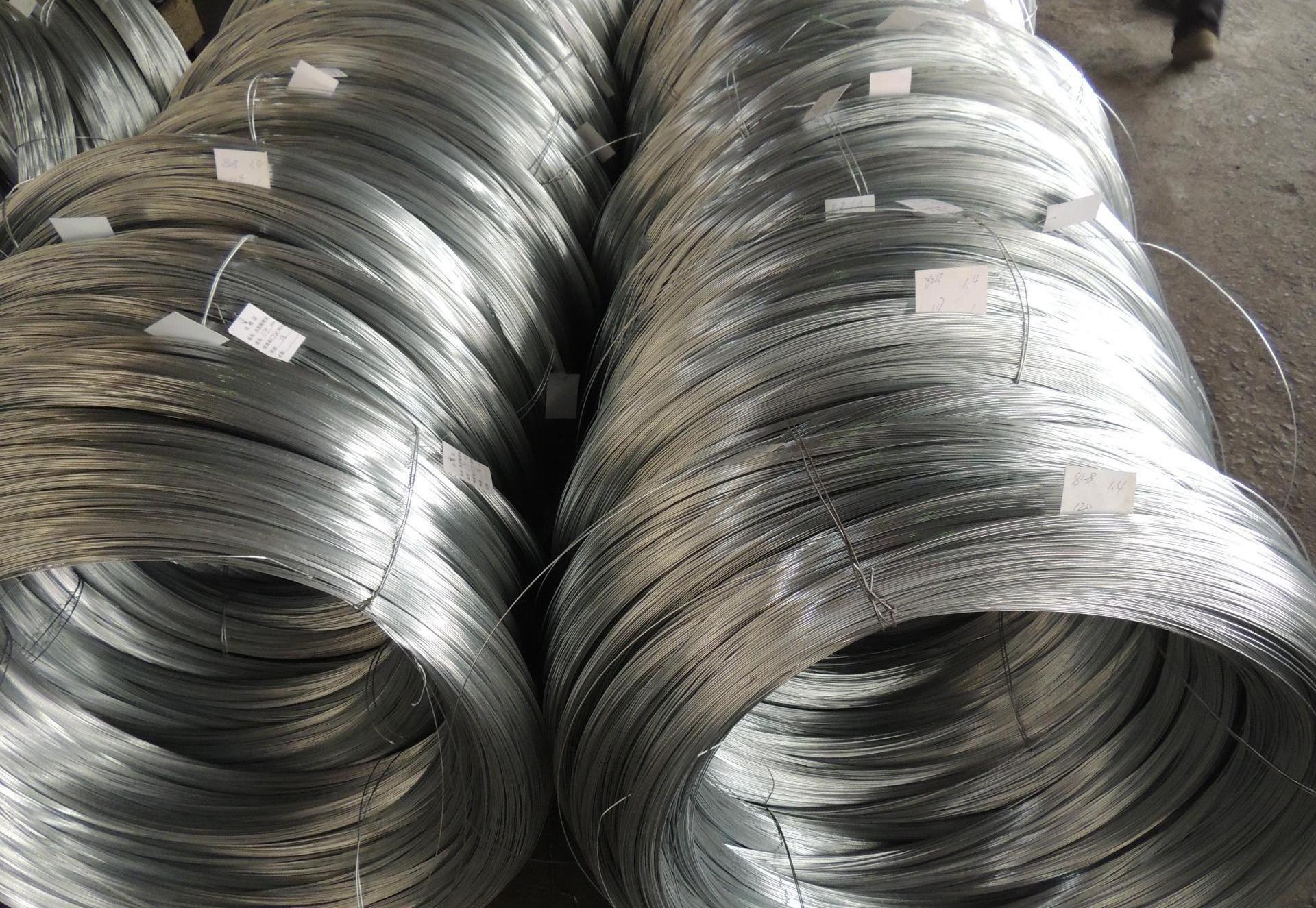 low carbon hot dipped 2.6mm  galvanized steel wire with factory price