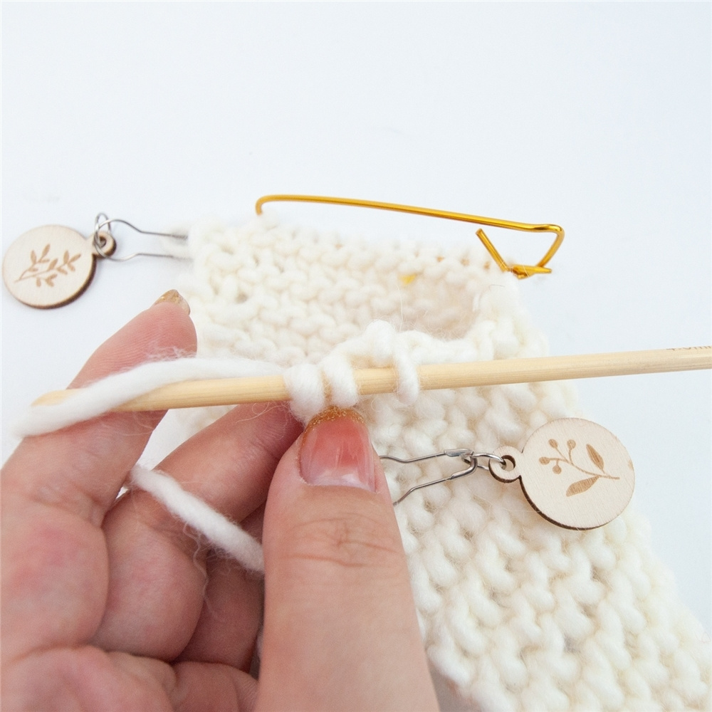 50PCS Knitting Accessories Electronic Stitch Row Counter & Locking Stitch Marker & Large Eye Blunt Sewing Needle for Crochet