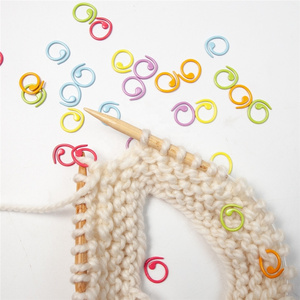 30 Pieces Knitting Random Colored Stitch Markers Crochet Locking Knitting Stitch Counter