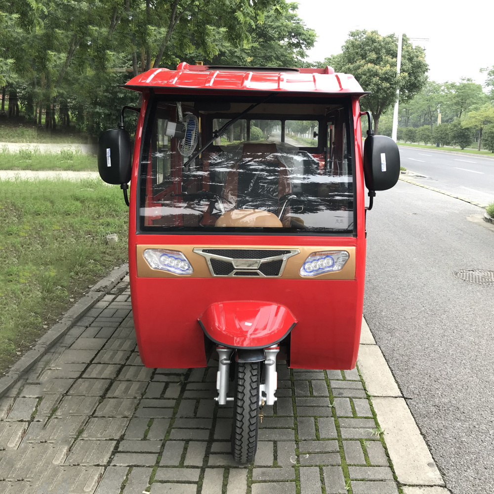 4-6 passengers 2 row bajaj passenger tricycle/three wheel motorcycle for passenger